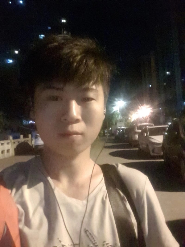 流星的瞬间的第一张照片--德化婚介网