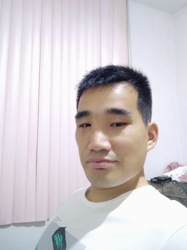 大男孩的第一张照片--德化婚介网
