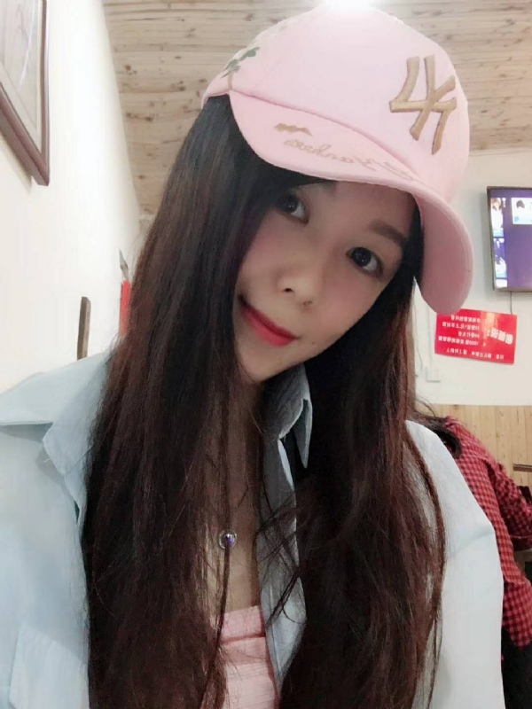 丹丹的第三张照片--德化婚介网