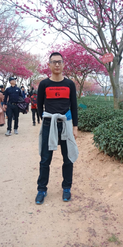 小梁的第一张照片--德化婚介网