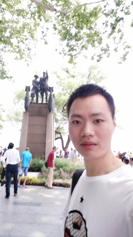 志东的第三张照片--德化婚介网