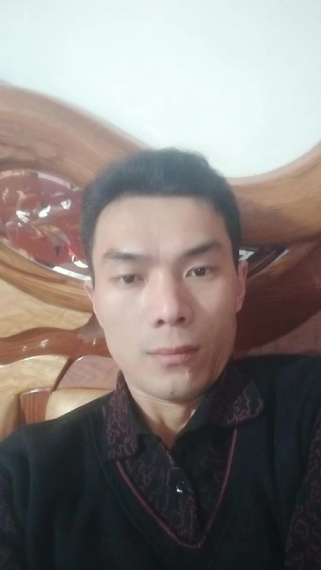 错把真心喂了狗的第四张照片--德化婚介网