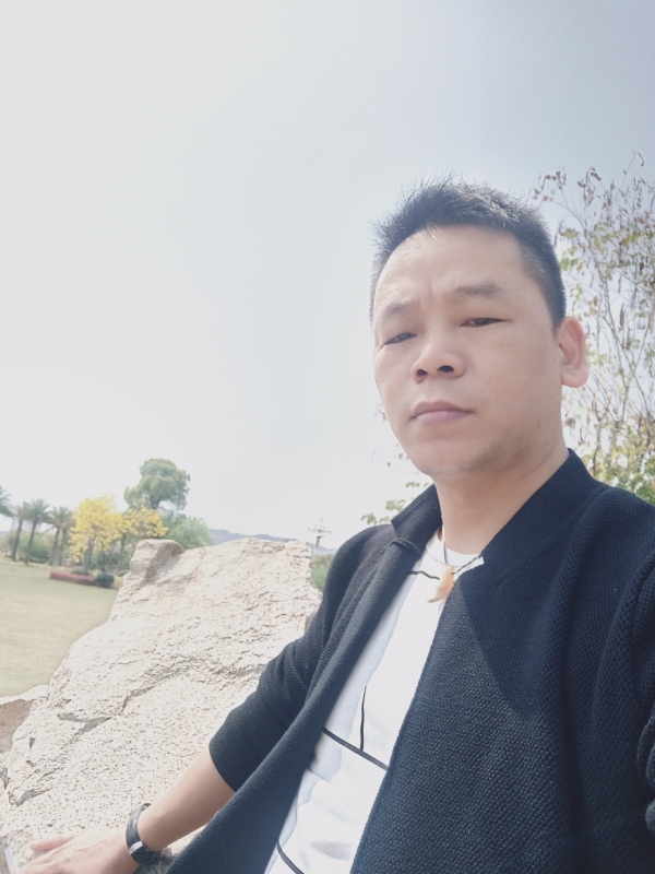 受伤的人的第一张照片--德化婚介网