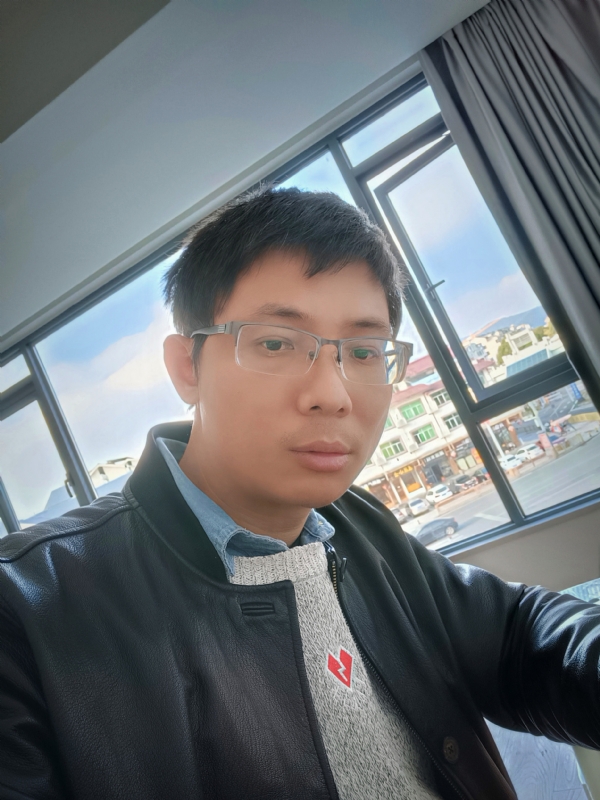 也许只是缺少一个拥抱的第二张照片--德化婚介网