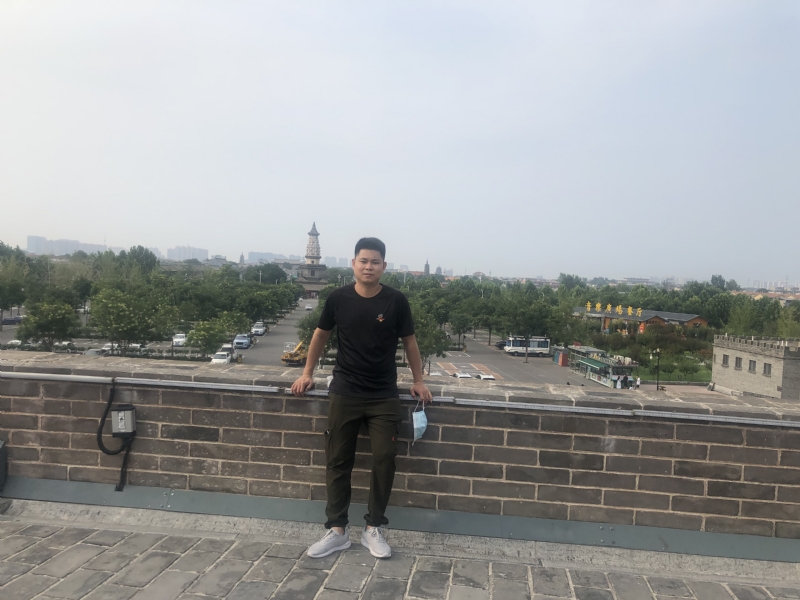 123.向左向右的第一张照片--德化婚介网