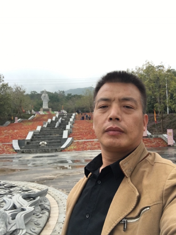 开心的松鼠的第一张照片--德化婚介网