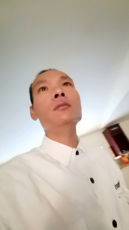只影向谁去的第五张照片--德化婚介网