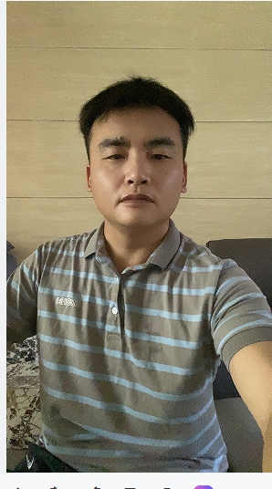 走在红毯那一天的第一张照片--德化婚介网