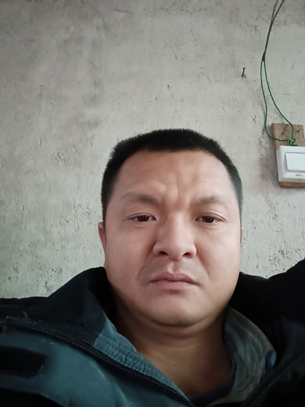 兰成龙的第二张照片--德化婚介网