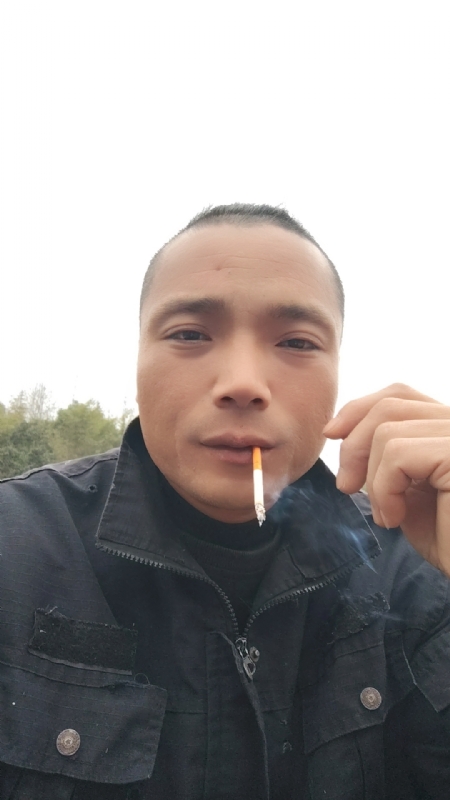 伯爵的第一张照片--德化婚介网