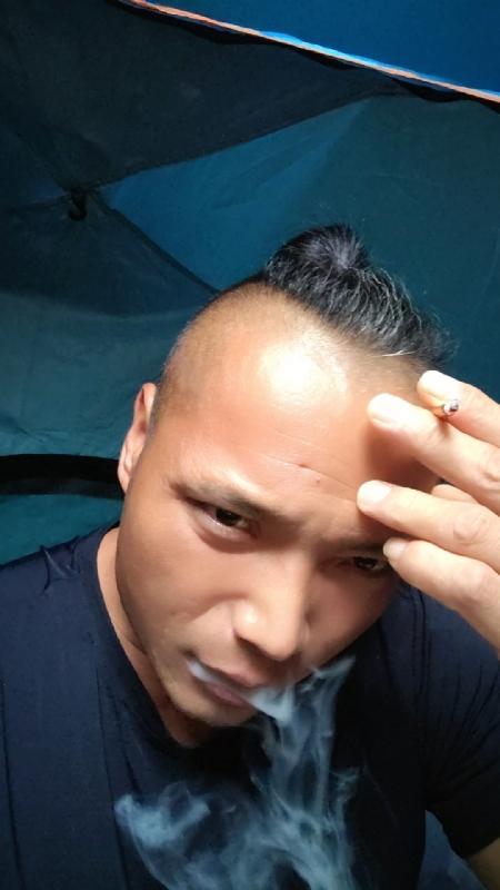 伯爵的第四张照片--德化婚介网